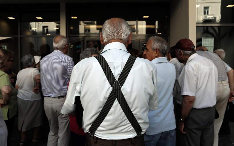 Greek pensioners to demand more dues retroactively