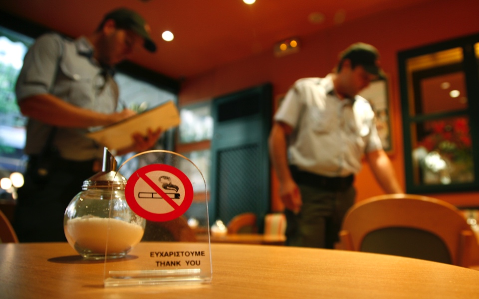 No exemptions in smoking ban, minister says