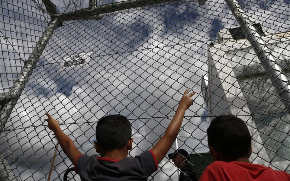 Watchdog HRW urges gov’t to move migrant children to safety