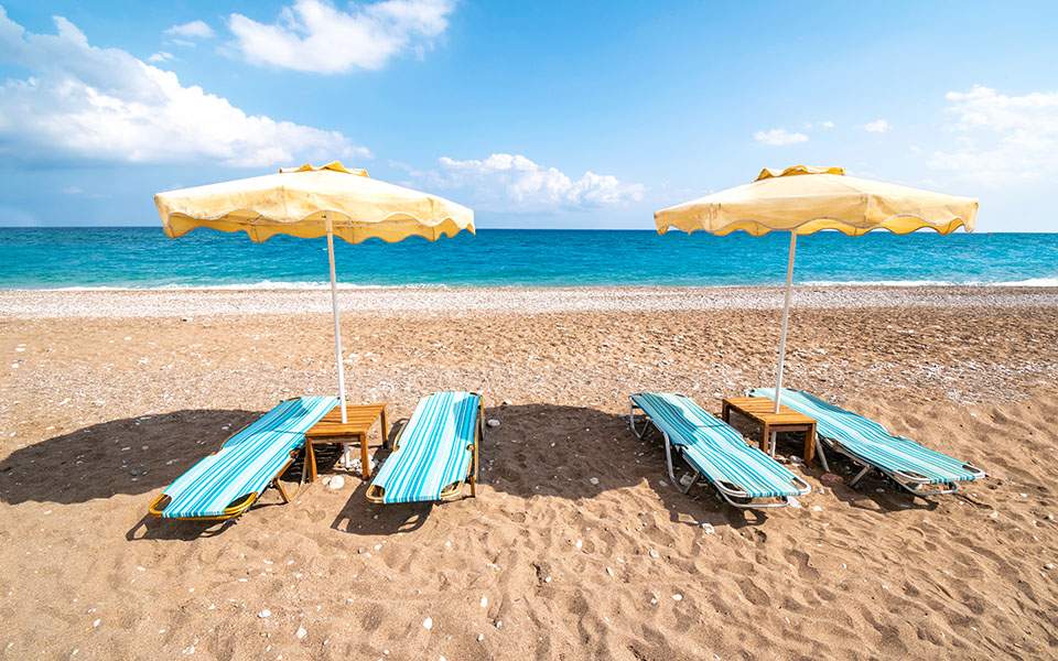 Greek beaches awarded second highest number of Blue Flags