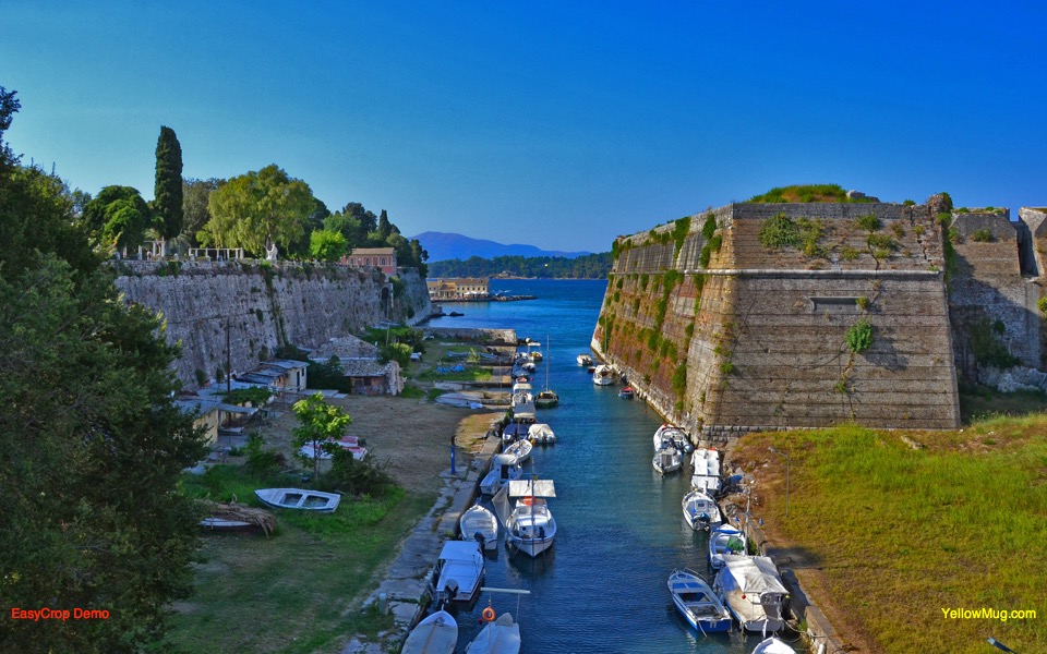 Corfu sees slump in revenues from short-term lets