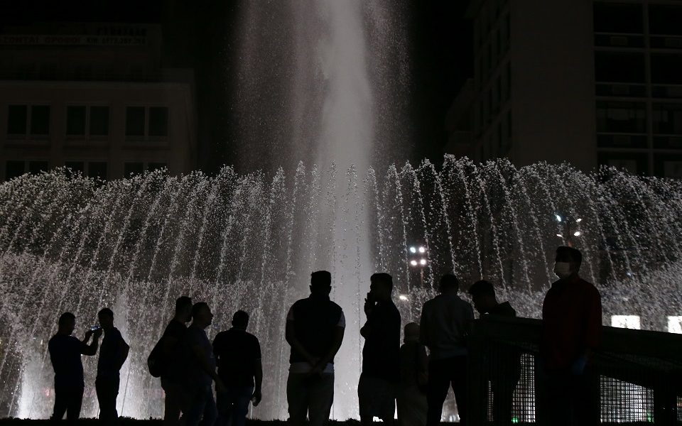 Athens mayor responds to critics over Omonia Square crowding