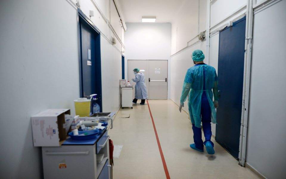 Sixteen new coronavirus infections at Larissa Roma camp | eKathimerini.com