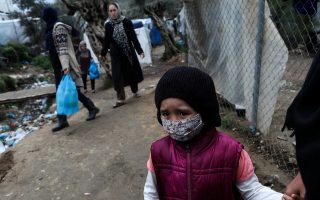 UNHCR, Solidarity Now create podcasts on coronavirus for non-Greek speakers