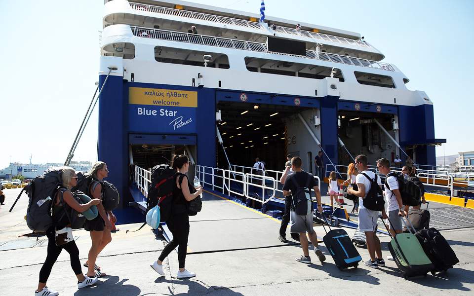 Shipping Ministry increases capacity for ferry travel