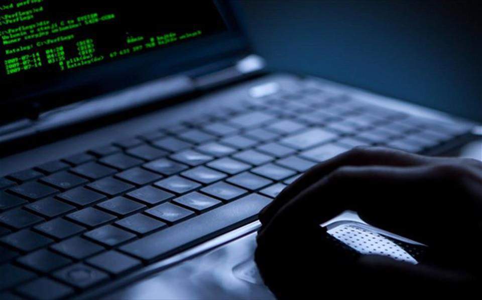 Email, mobile phone hacker nabbed in Athens