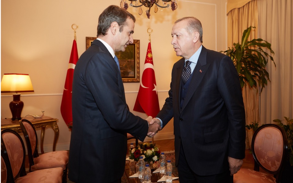 Mitsotakis, Erdogan reach out in phone call