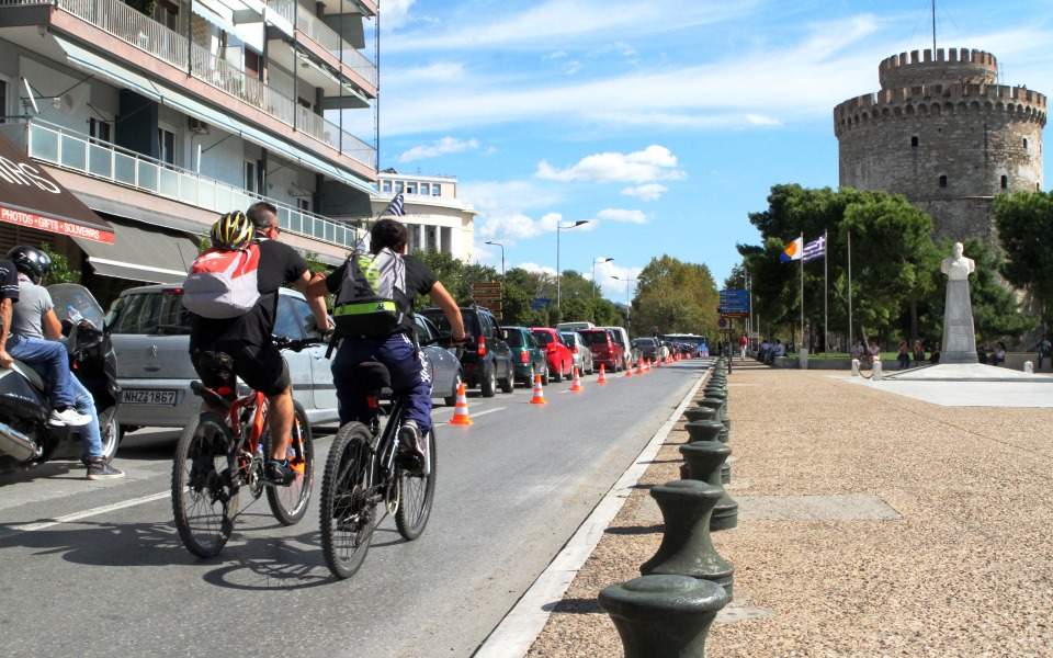 Thessaloniki’s bike lane to be moved, expanded
