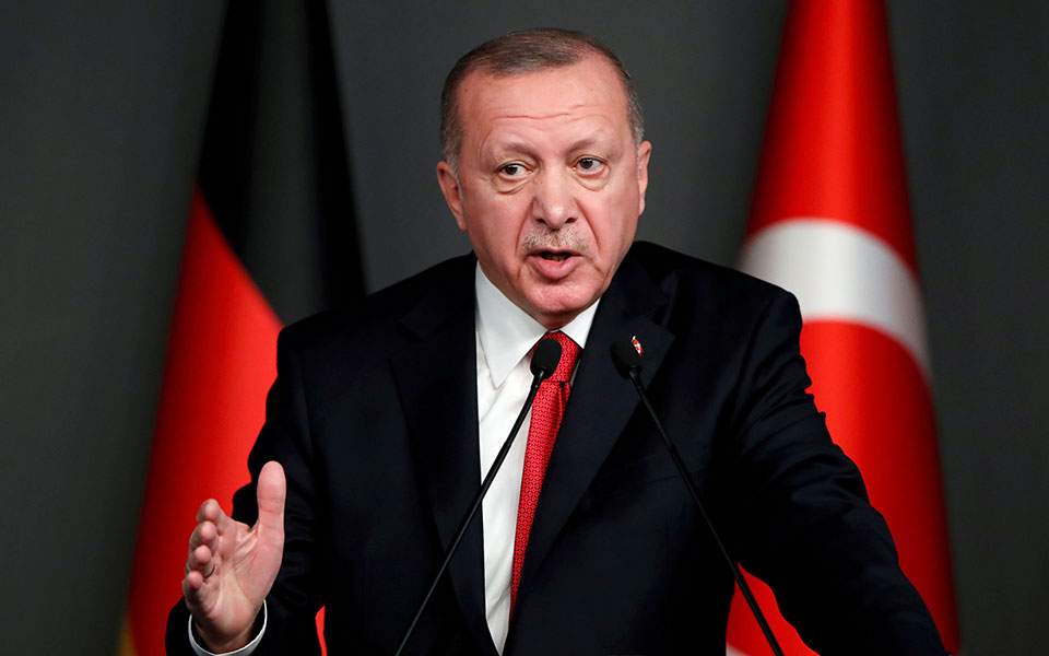 Erdogan says Turkey to continue as planned in East Med, Aegean