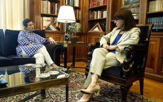 President meets with Spain’s top diplomat