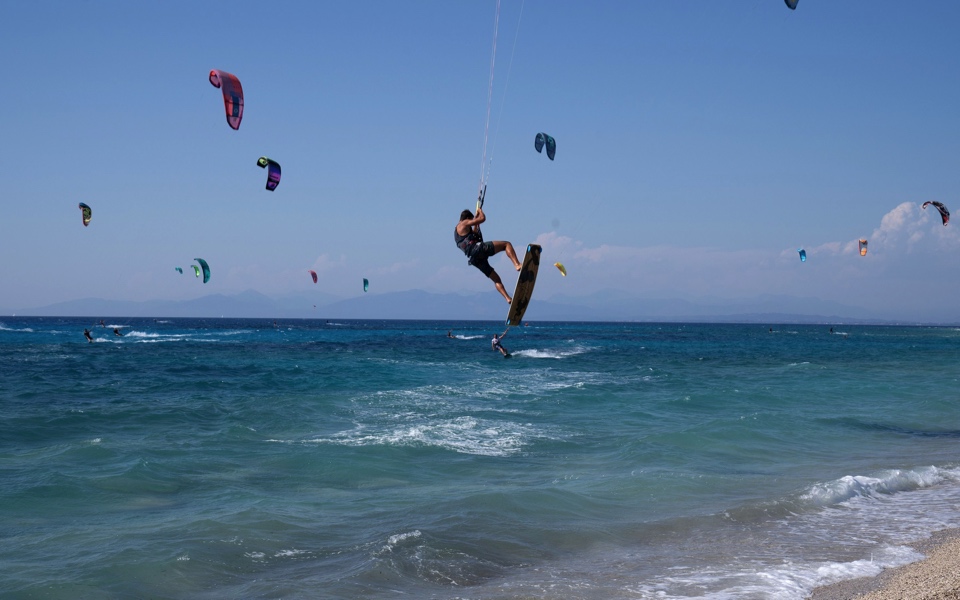 Lefkada kite surfers take the skies