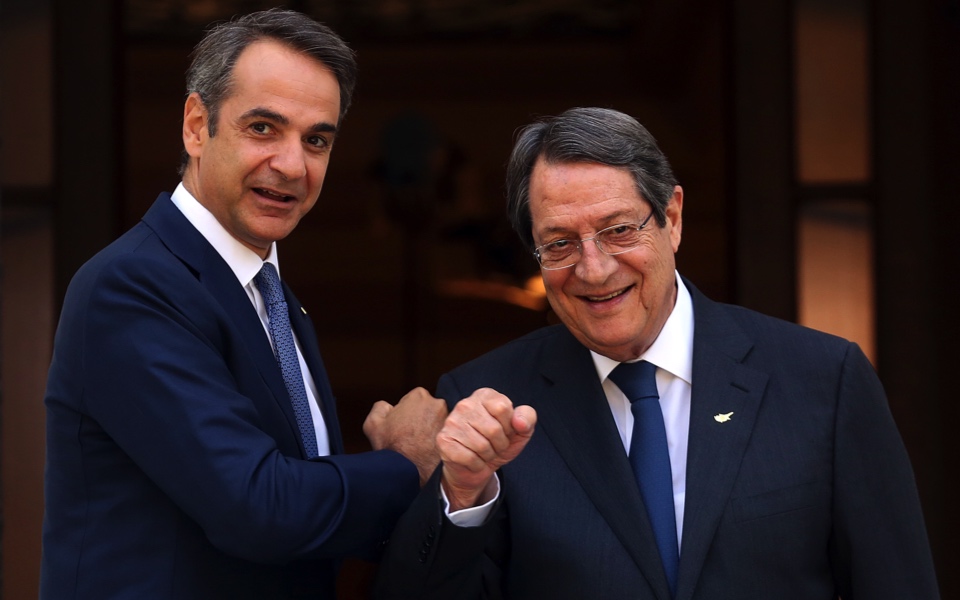 Greek, Cyprus leaders fine-tune stance ahead of summit