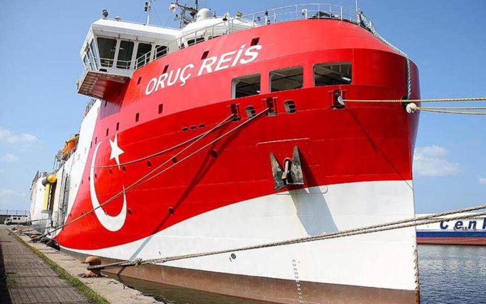 Turkish research vessel still at port