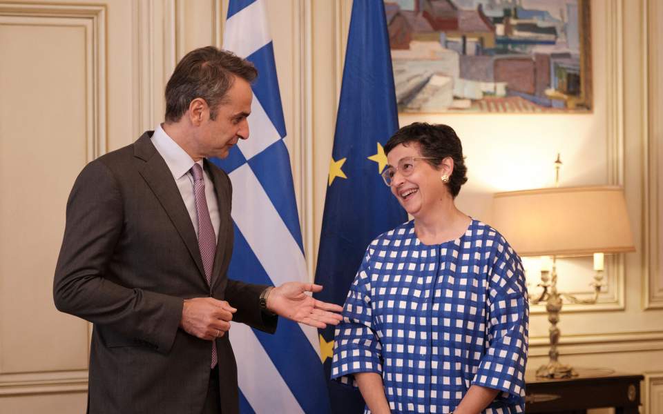 East Med developments at the center of talks between Mitsotakis, Spanish foreign minister