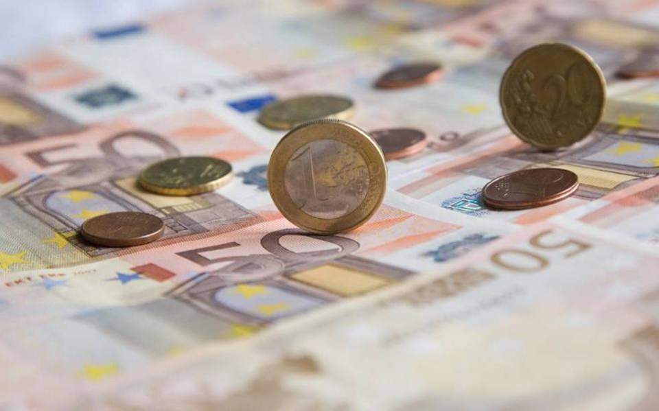 Greek T-bill sale achieves record low interest rate