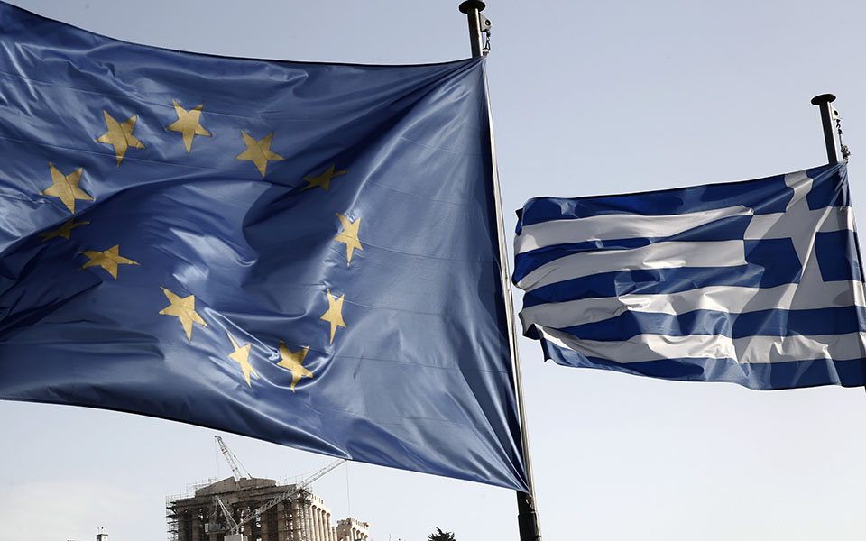 Greek recovery plan to focus on green, digital transformation, employment, investments