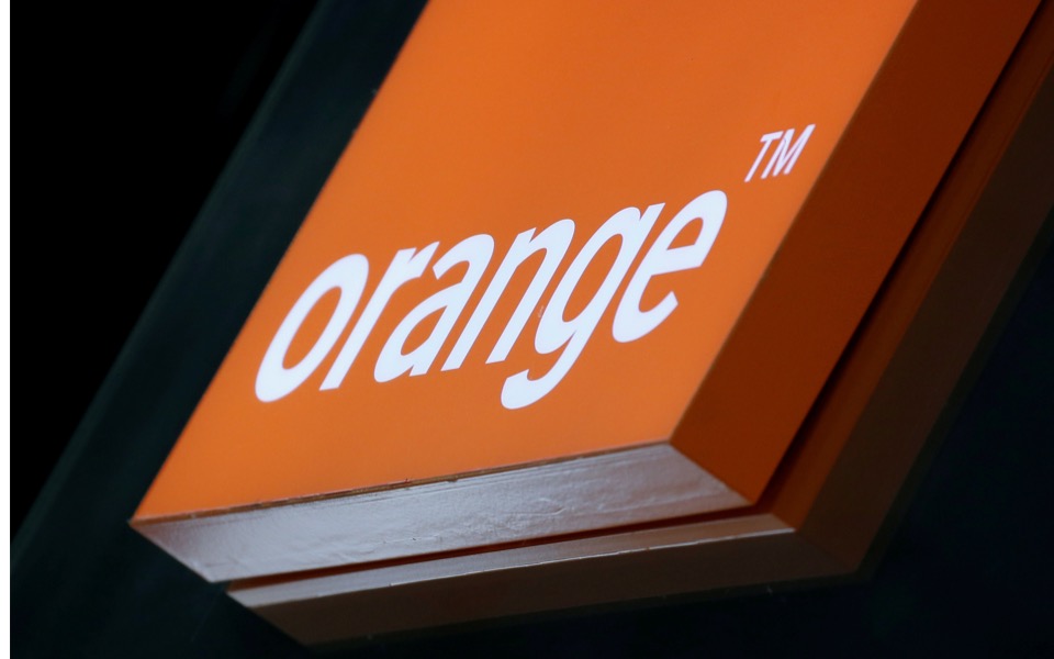 France’s Orange to buy majority stake in OTE’s Romanian telecom firm