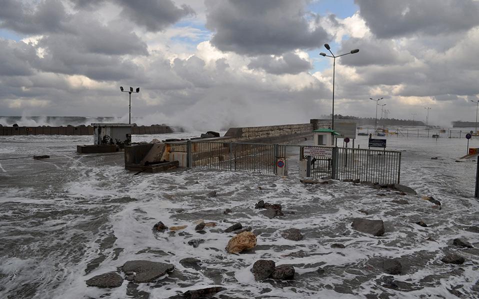 Crete warned to brace for more storms