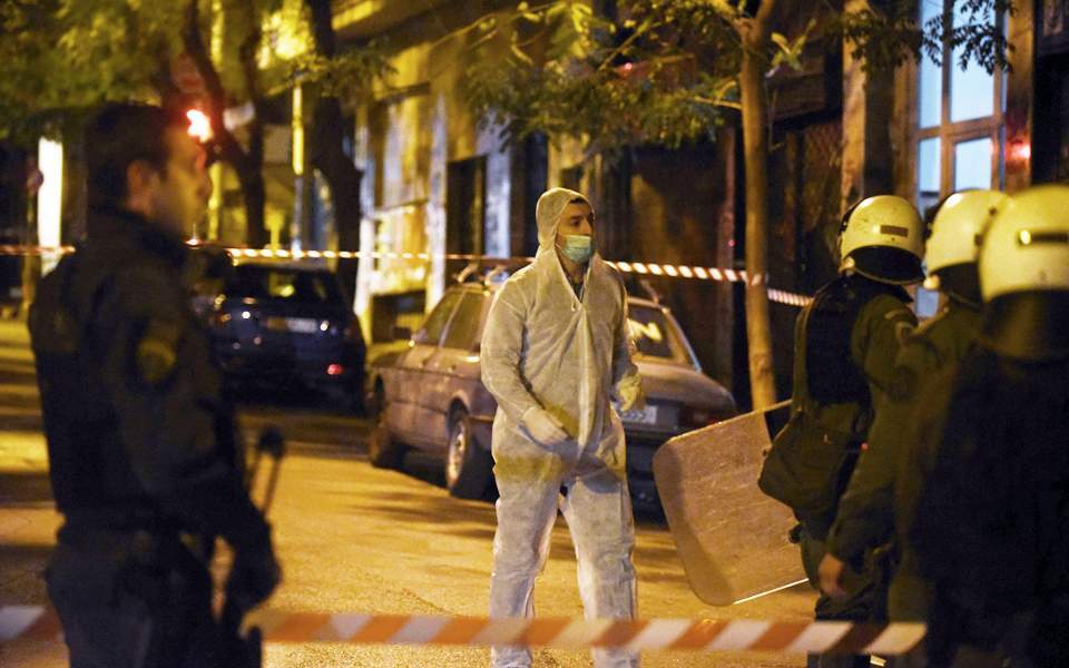Shots fired at police in Exarchia came from same gun used in embassy attack