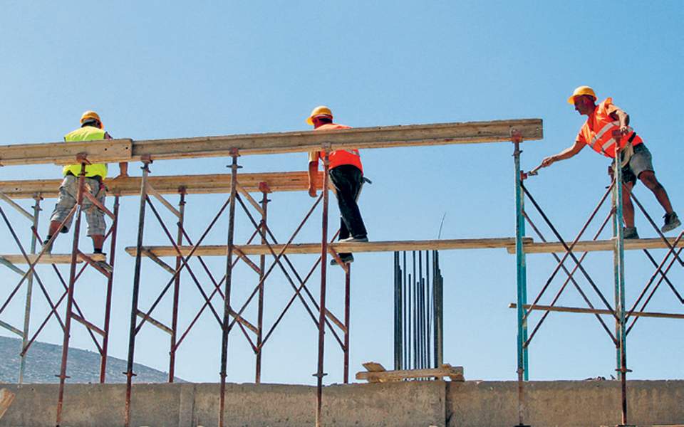 Building permits granted on Mykonos found lacking | eKathimerini.com