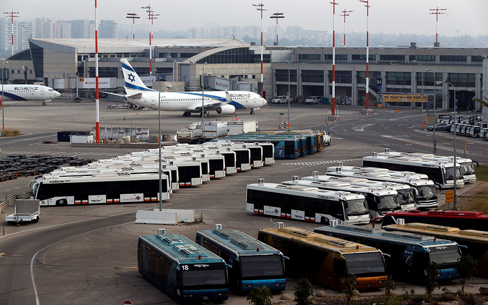 After sale, El Al will resume flights to Athens