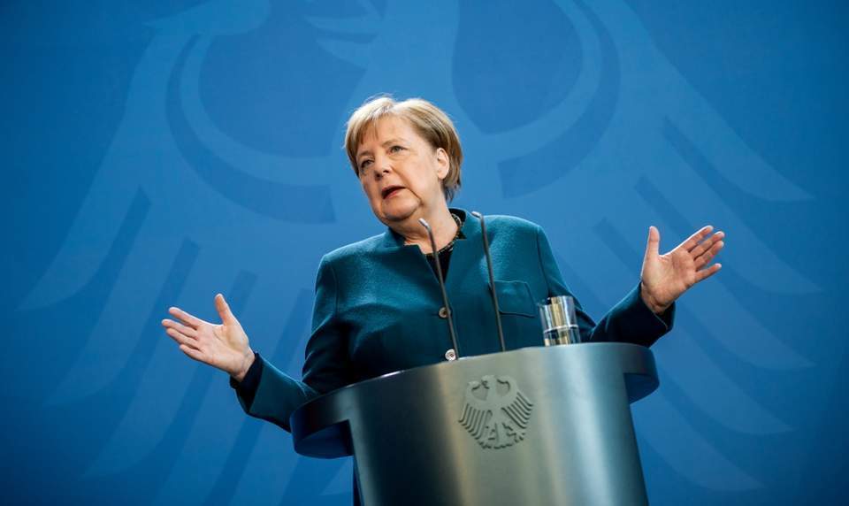 Merkel calls for EU support for Greece over Moria