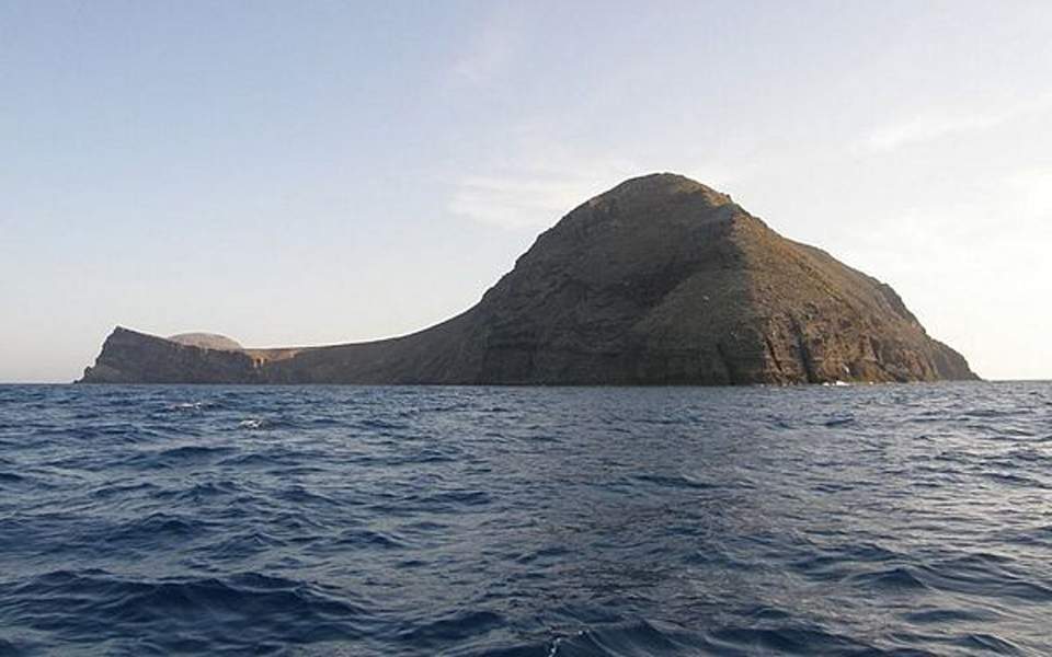 Plan introduced to address possible activation of Santorini volcano