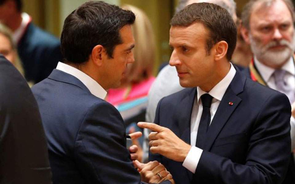 Greek PM to meet French president during Paris visit