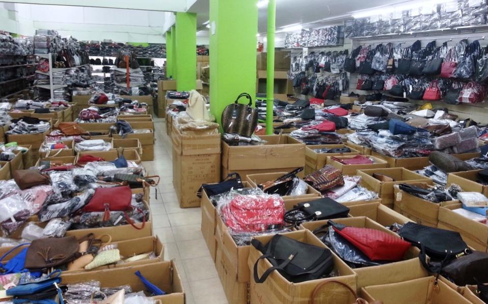 Police seize around 6,000 counterfeit products in Athens raids
