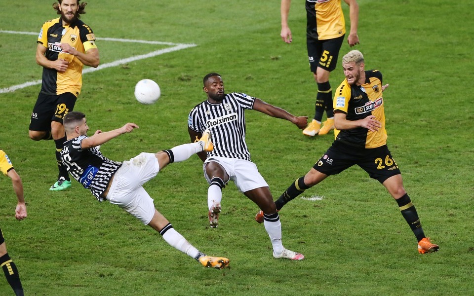 PAOK snatches draw at AEK, Aris stays on top