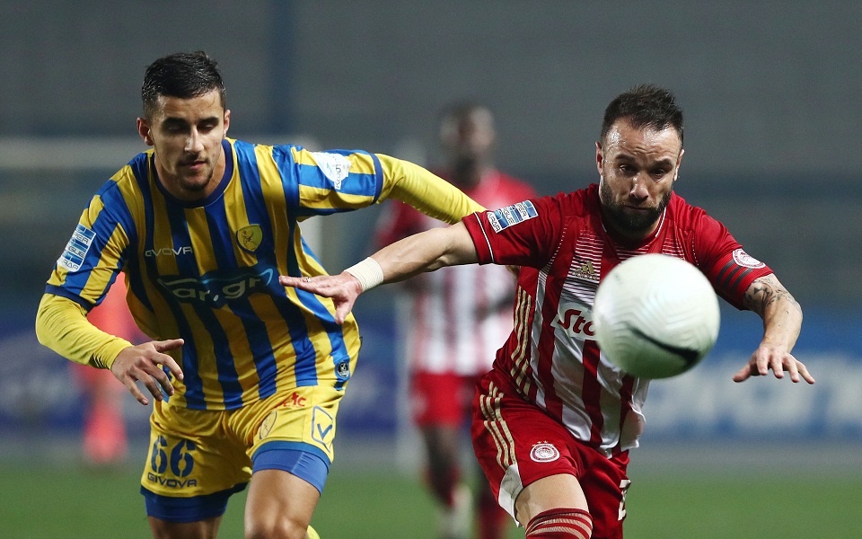 Olympiakos sees its lead grow to eight points