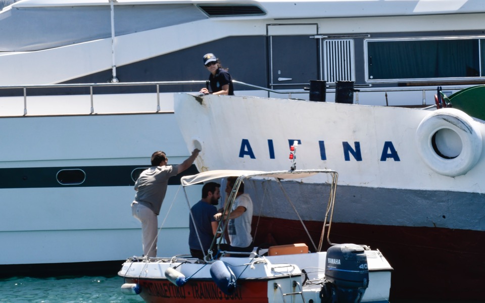 Aegina crash probe ‘must deepen,’ prosecutor says