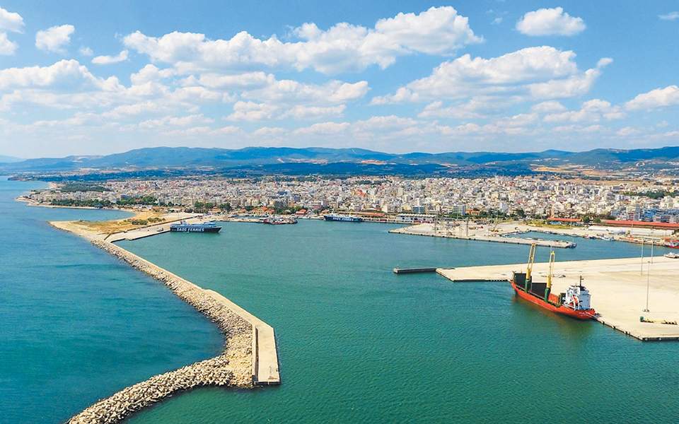 Bulgaria to buy 20 pct stake in Greek LNG terminal
