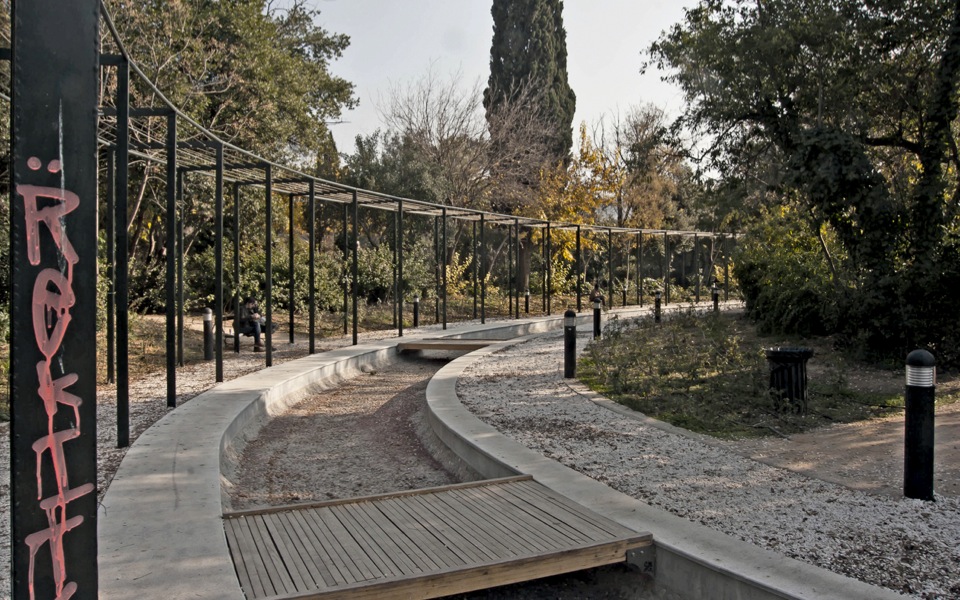 Migrant camp appears at Greek capital’s Pedion tou Areos park