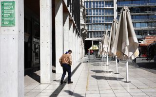 Athens City Hall exploits empty roads to fix streets, pavements