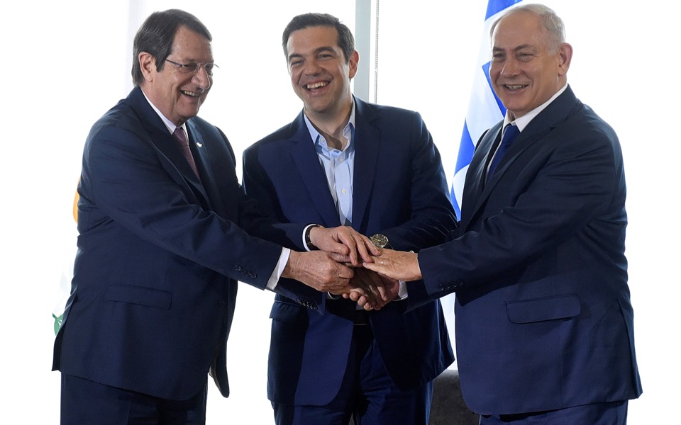 Tsipras, Netanyahu, Anastasiades in energy deal