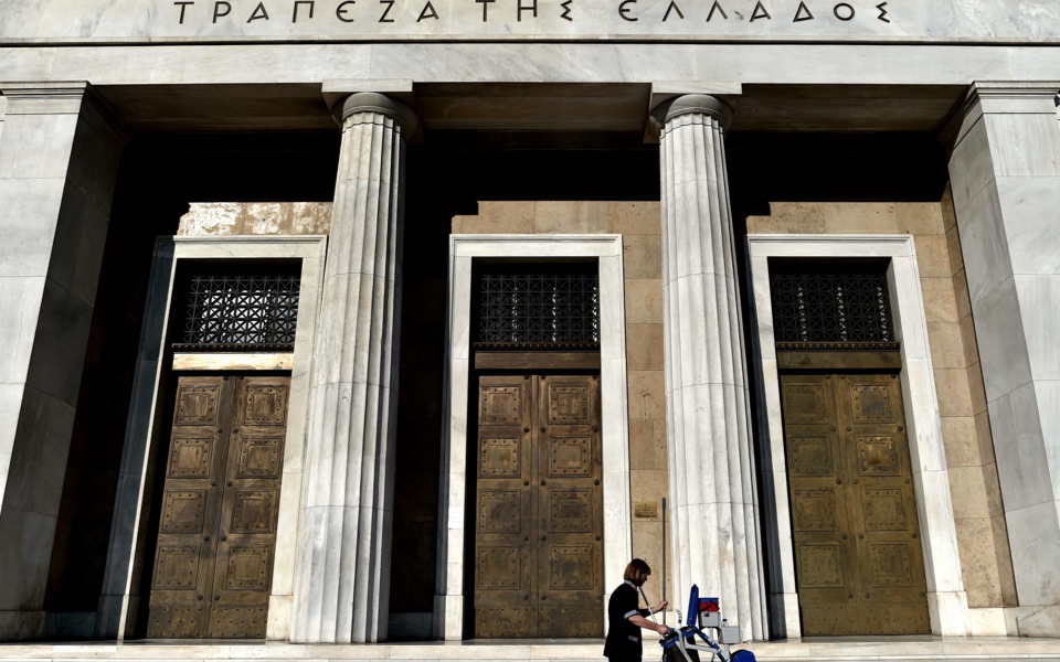 Greek gov’t budget deficit turns into surplus
