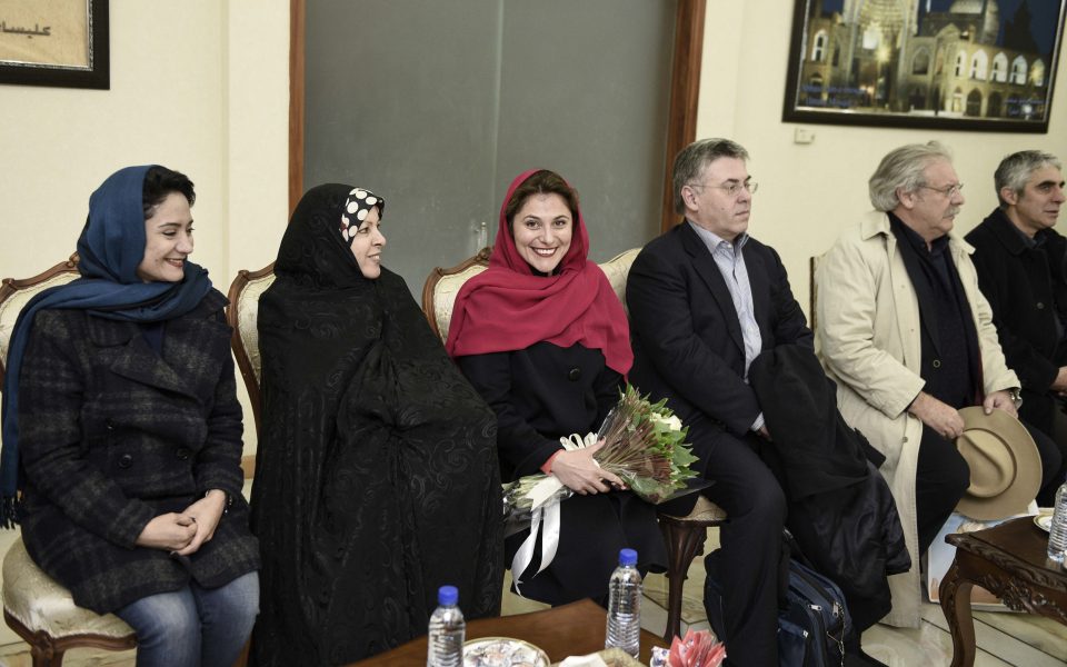 Greek PM, delegation in Iran