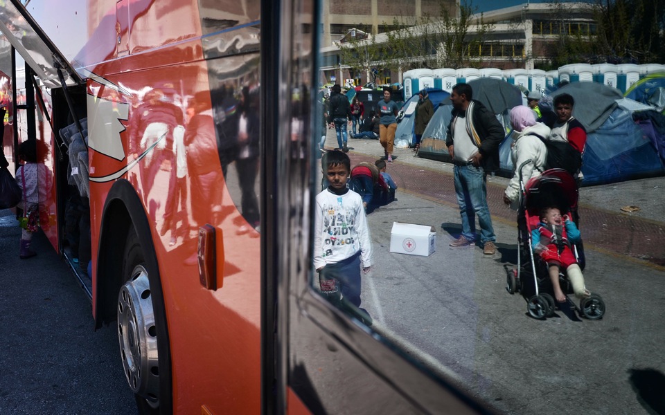 Greece, Turkey take legal short-cuts in race to return migrants