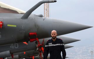 French admiral: Warplanes from Charles de Gaulle mostly gathering info on IS group