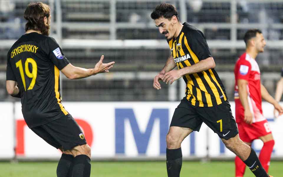Christodoulopoulos takes AEK to a point from the title
