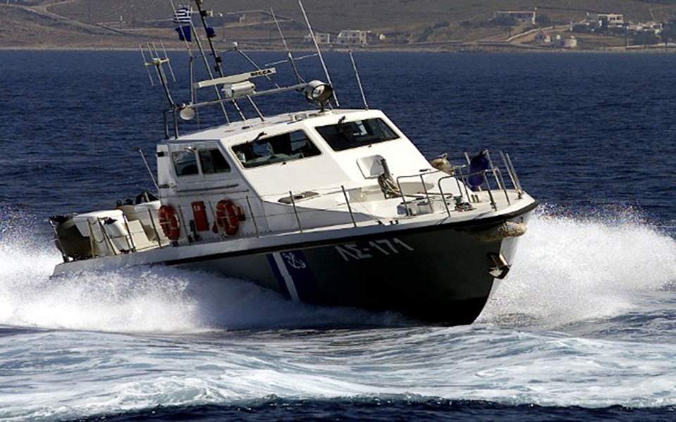 Coast guard searching for migrant boat off Samothrace