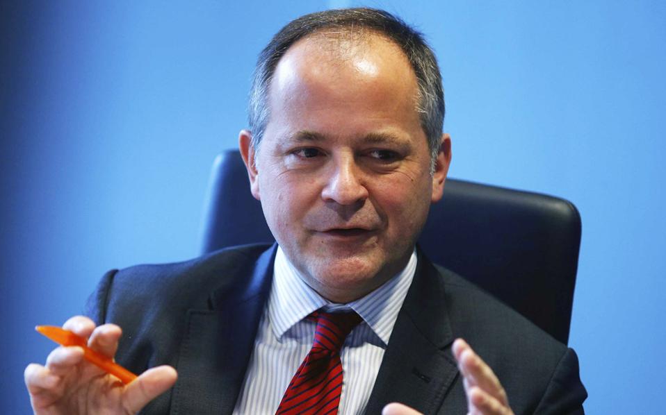 Coeure commends Greece on euro commitment, adds more reforms needed