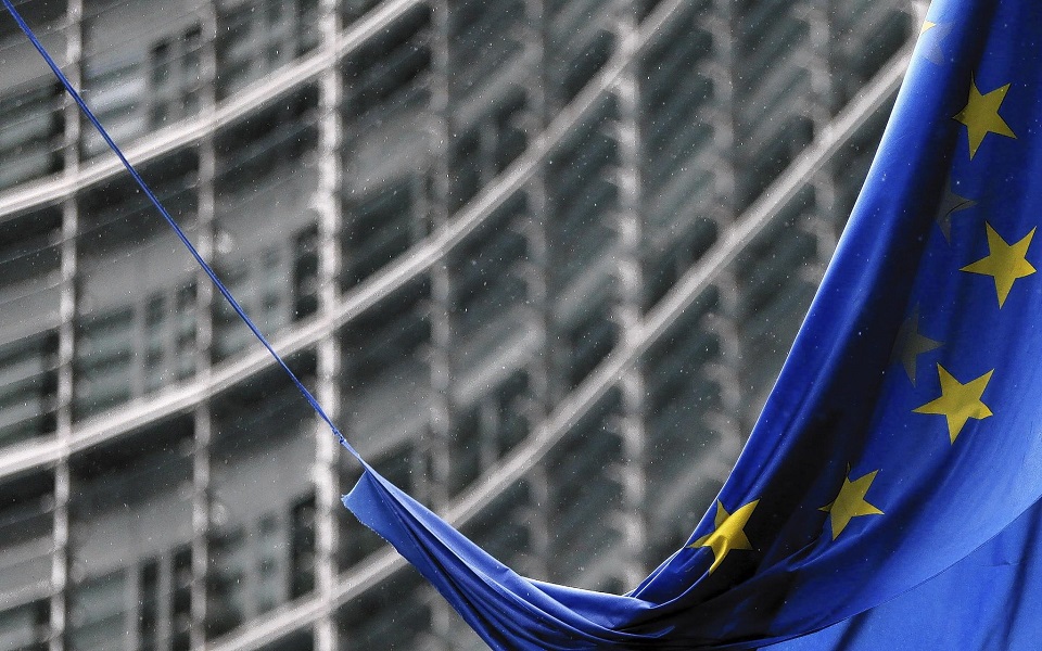Euro area said to agree in principle to EU7 billion Greece loan