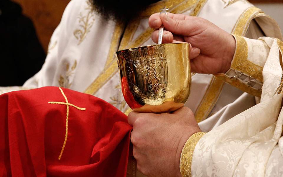 No coronavirus risk from holy communion, says Holy Synod
