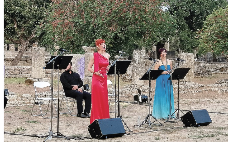 A night at the opera in Delphi