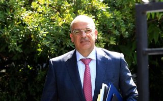 Greek FM Dendias to meet UN chief in Geneva