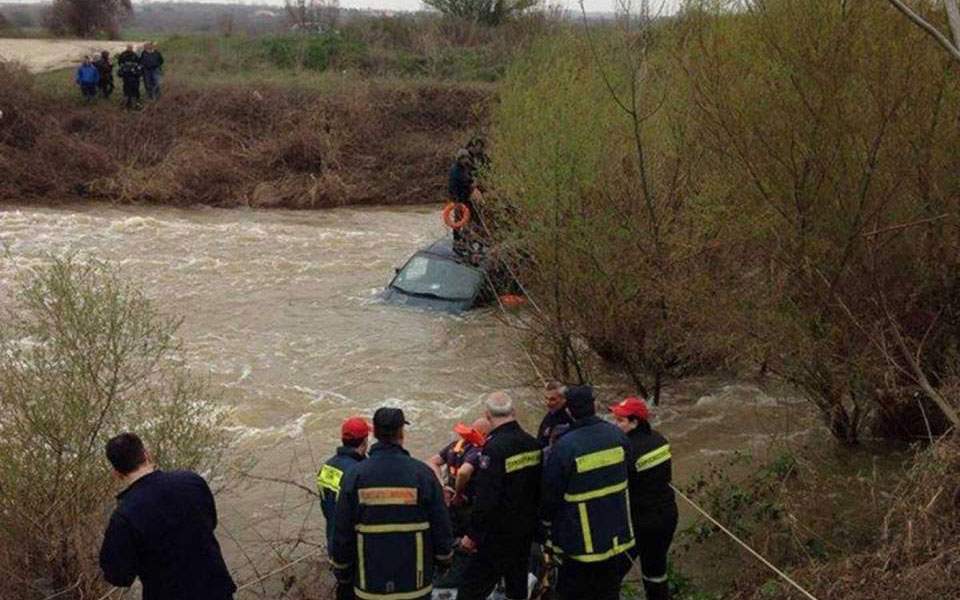 Migrants saved from drowning after van falls into Evros River
