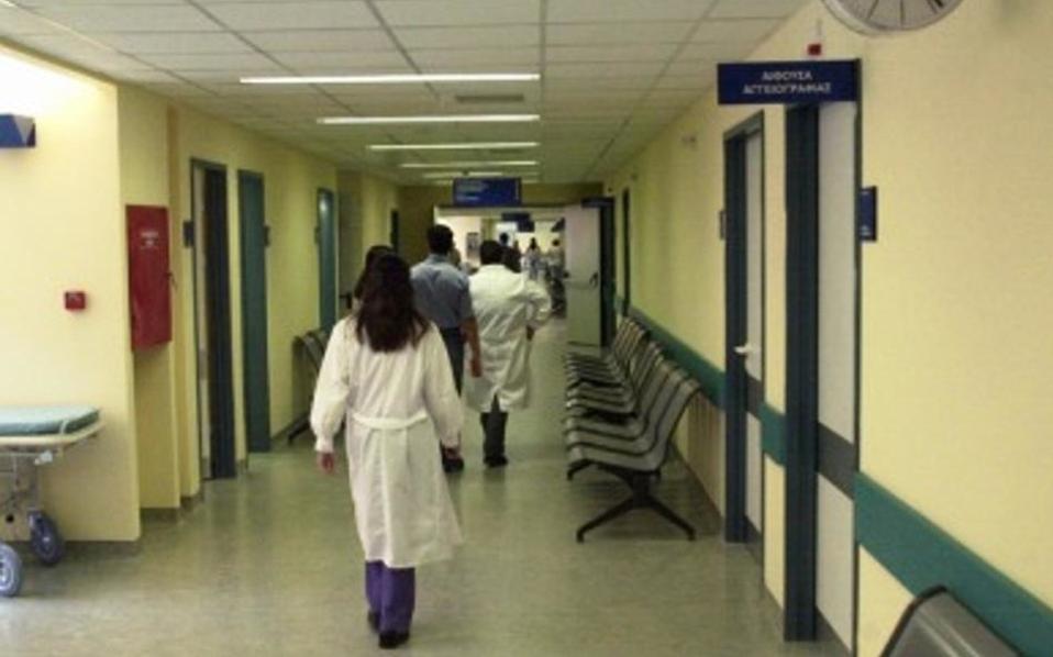 Greek doctors to stage four hour walkout on Wednesday