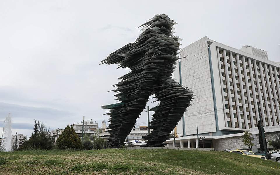 Artist, minister in row over emblematic ‘Runner’ sculpture